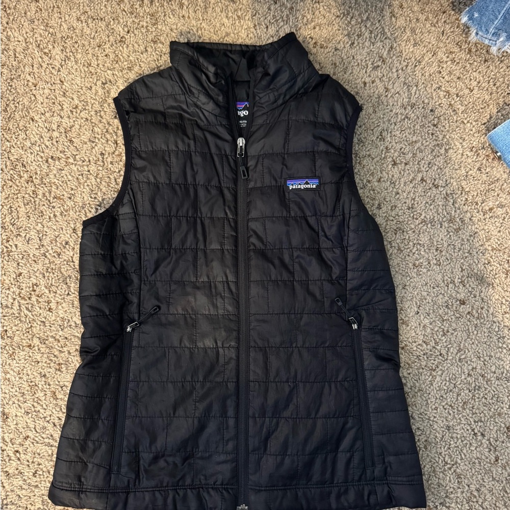 Patagonia Women's Black Insulated Vest